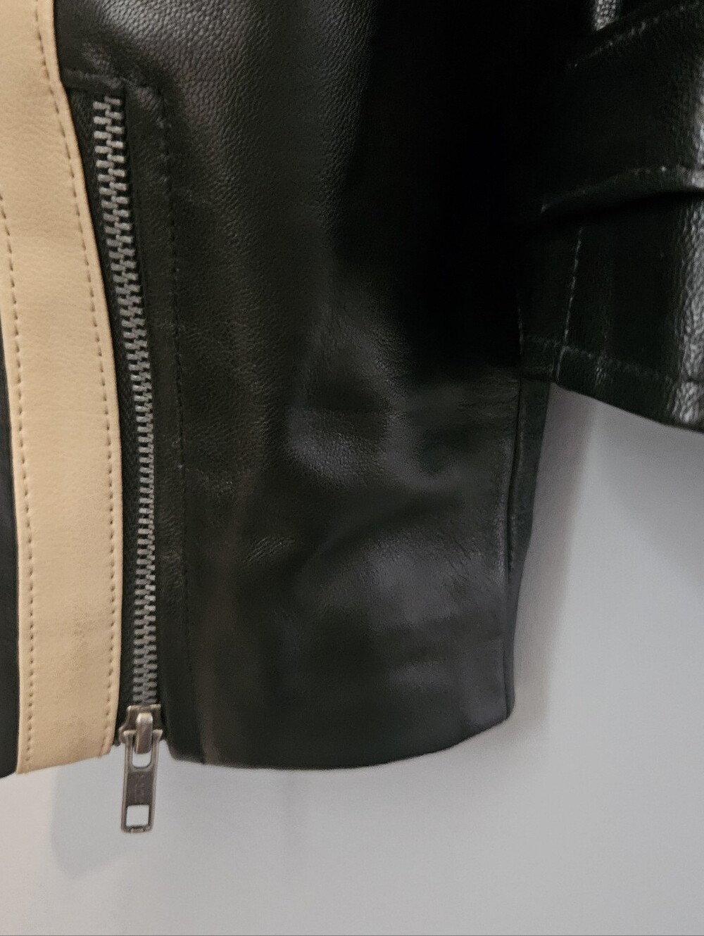 Vintage Marlboro Black Leather Racing Jacket Size L Large Embellished W Patches - Picture 14 of 16